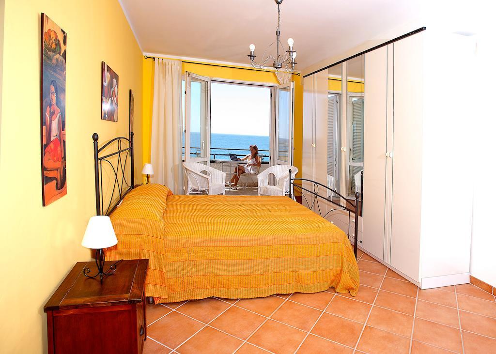 Polifemo Apartment Letojanni Room photo